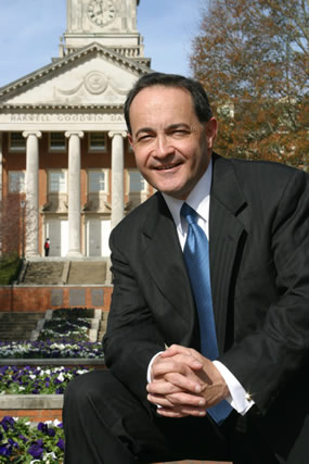 President Andrew Westmoreland, with the Harwell G. Davis Library building in the background.