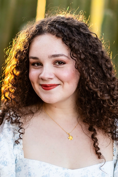 Photo of Isabelle Knowles