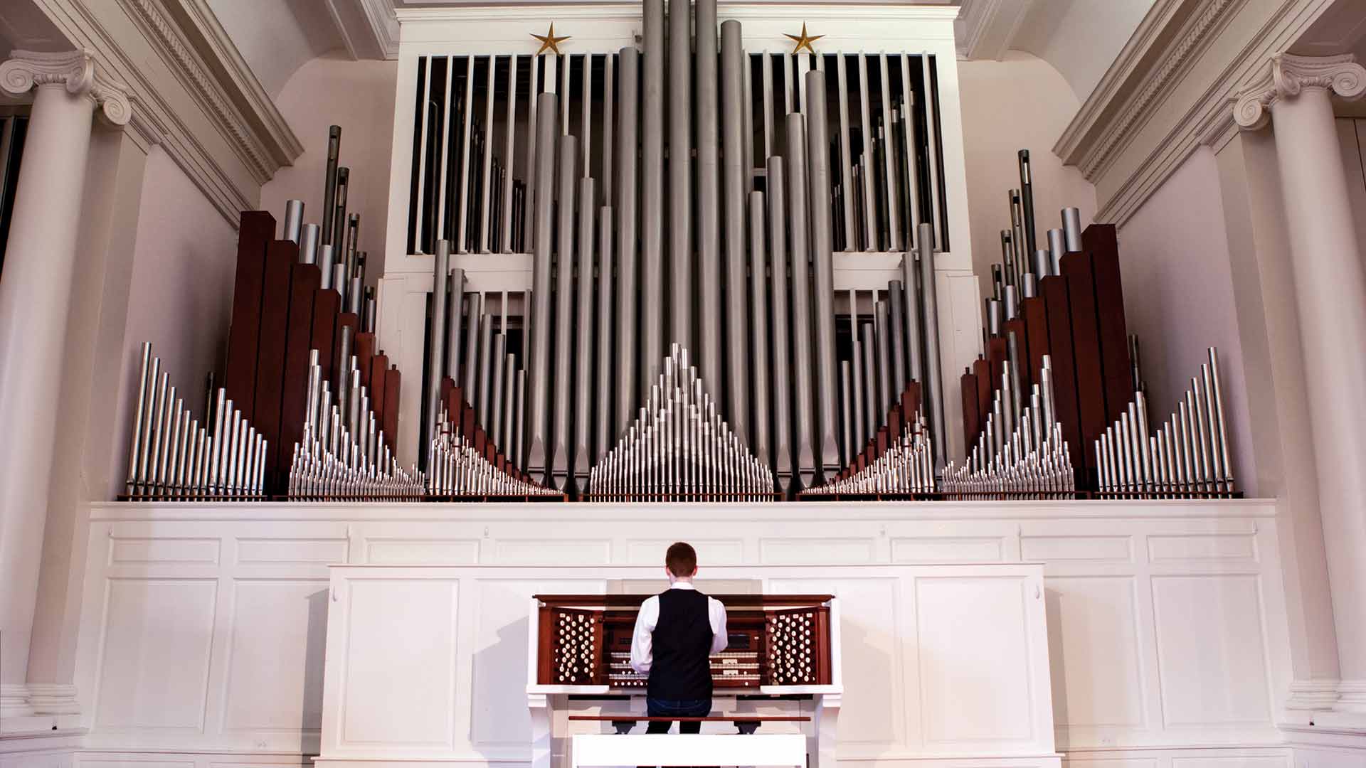 Reid Chapel organ with organist