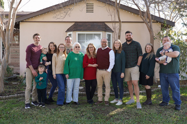 MooneyFam Christmas23
