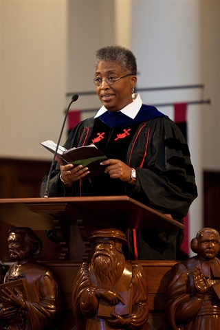 Patricia Outlaw preaching in Hodges Chapel