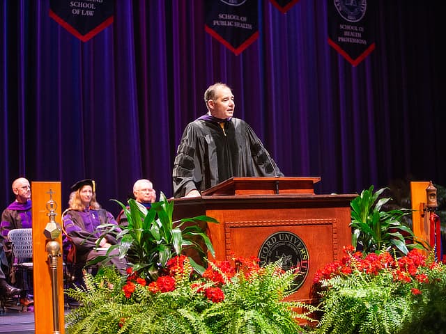 Dean Strickland Addresses Law Graduates BC05194186