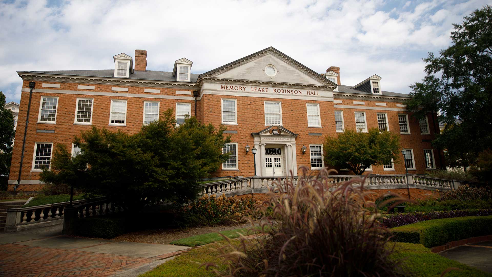 robinson hall exterior