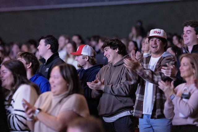 Convocation Attendees Applaud