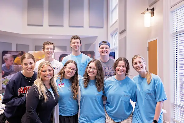 Students at Samford Gives Back