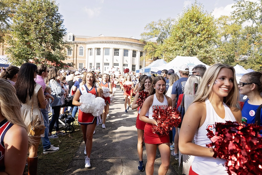 Cheerleaders during Bulldog Walk