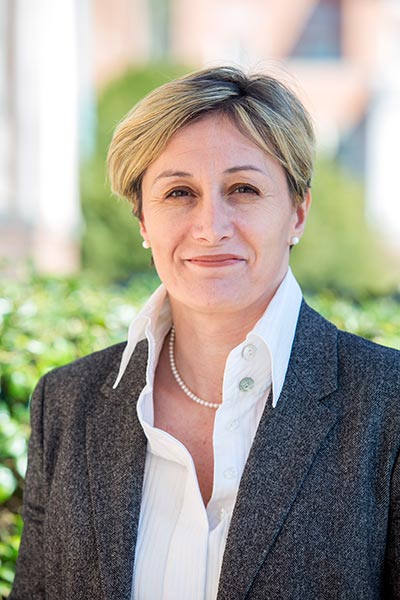 Political science professor Serena Simoni