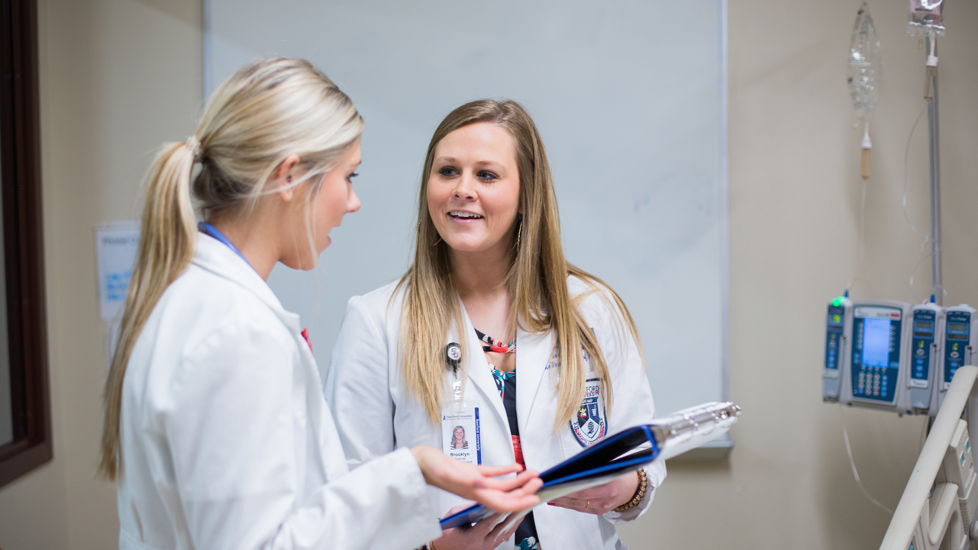 Pharmacy students in acute care lab