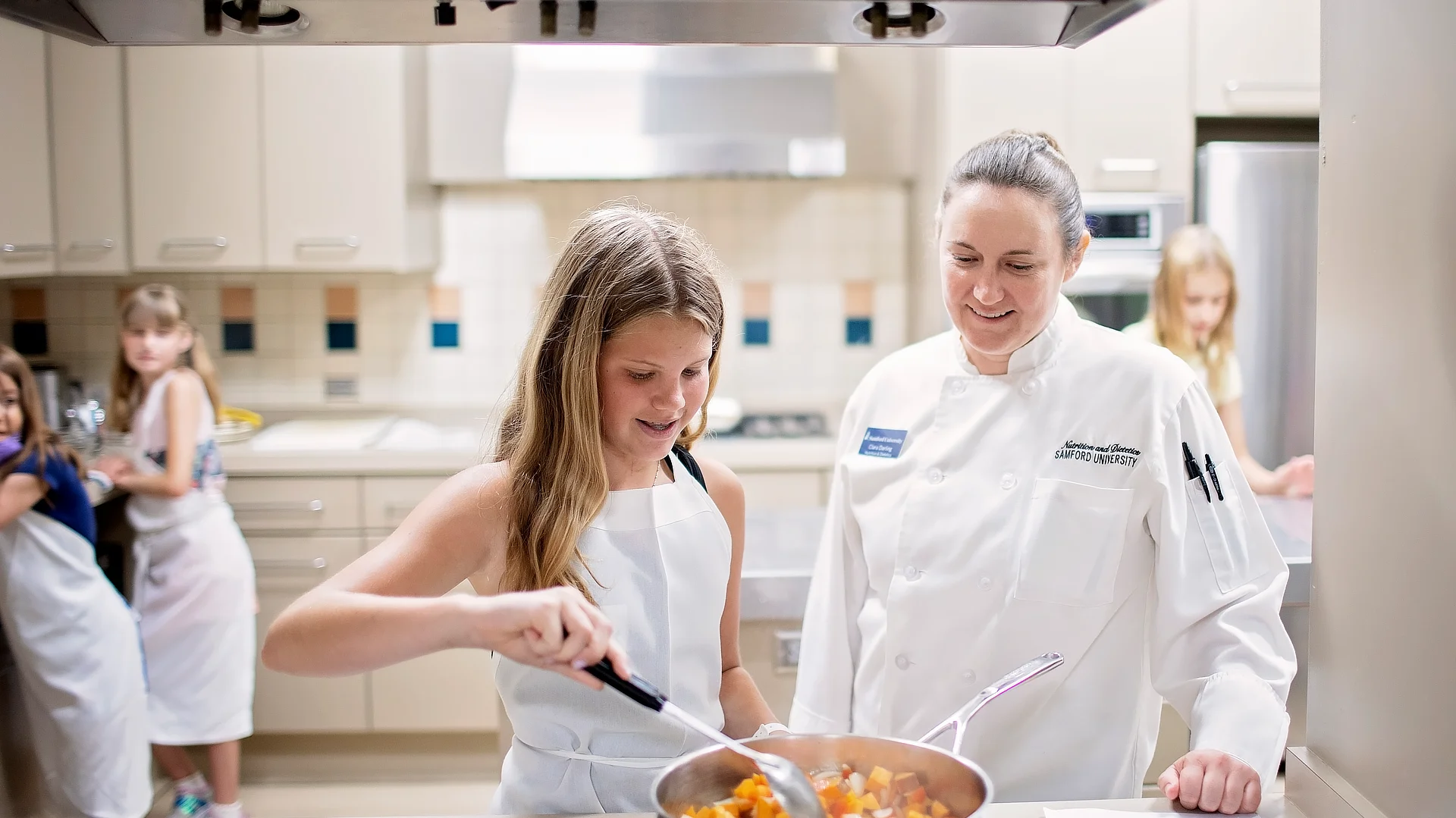 Learning to Cook in the Kitchen