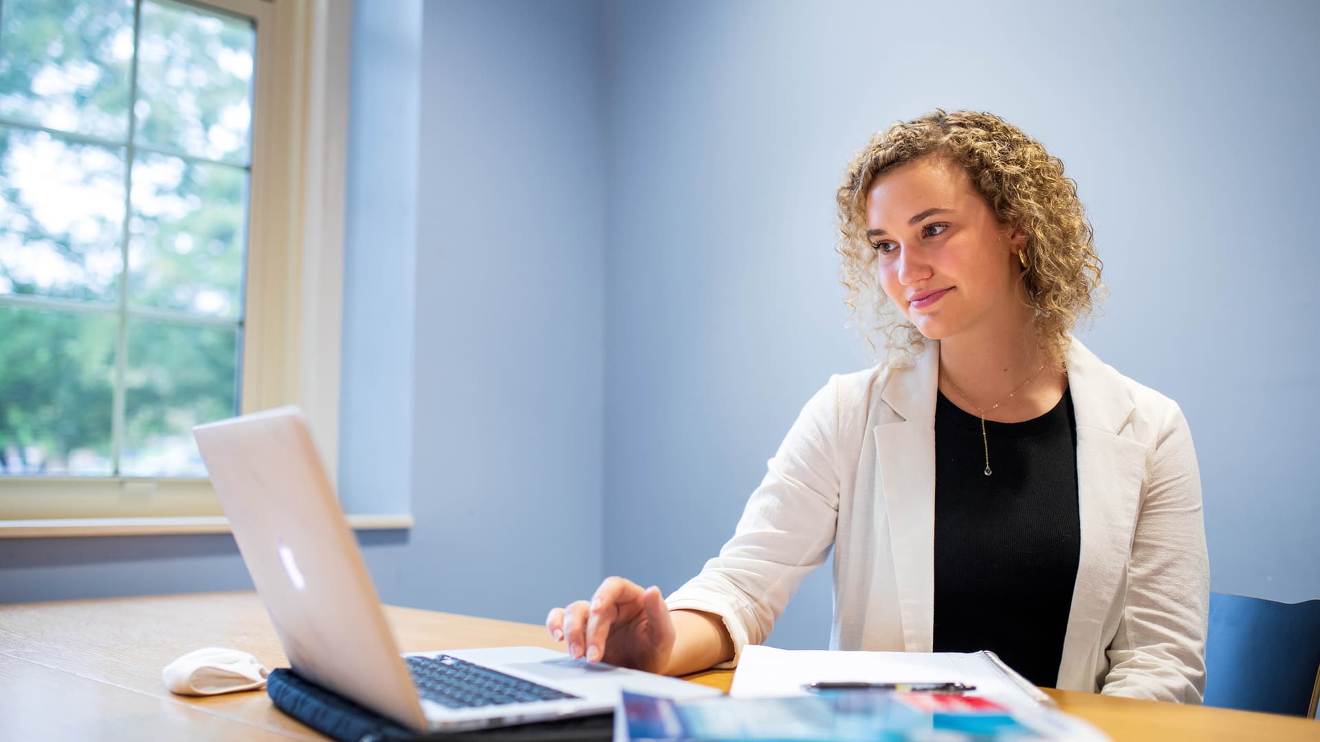 Female in BS Healthcare Admin Program