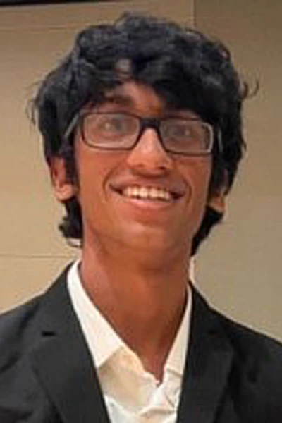 Vignesh Headshot