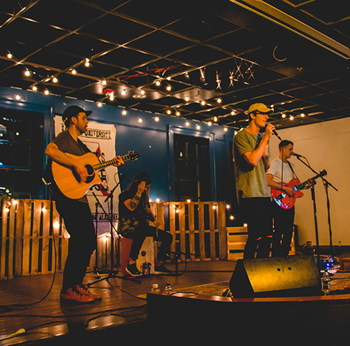 Spring Fling Harrys Concert