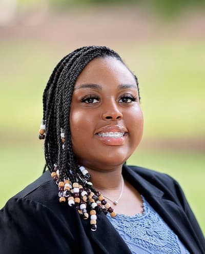 Nneka Nwofili
